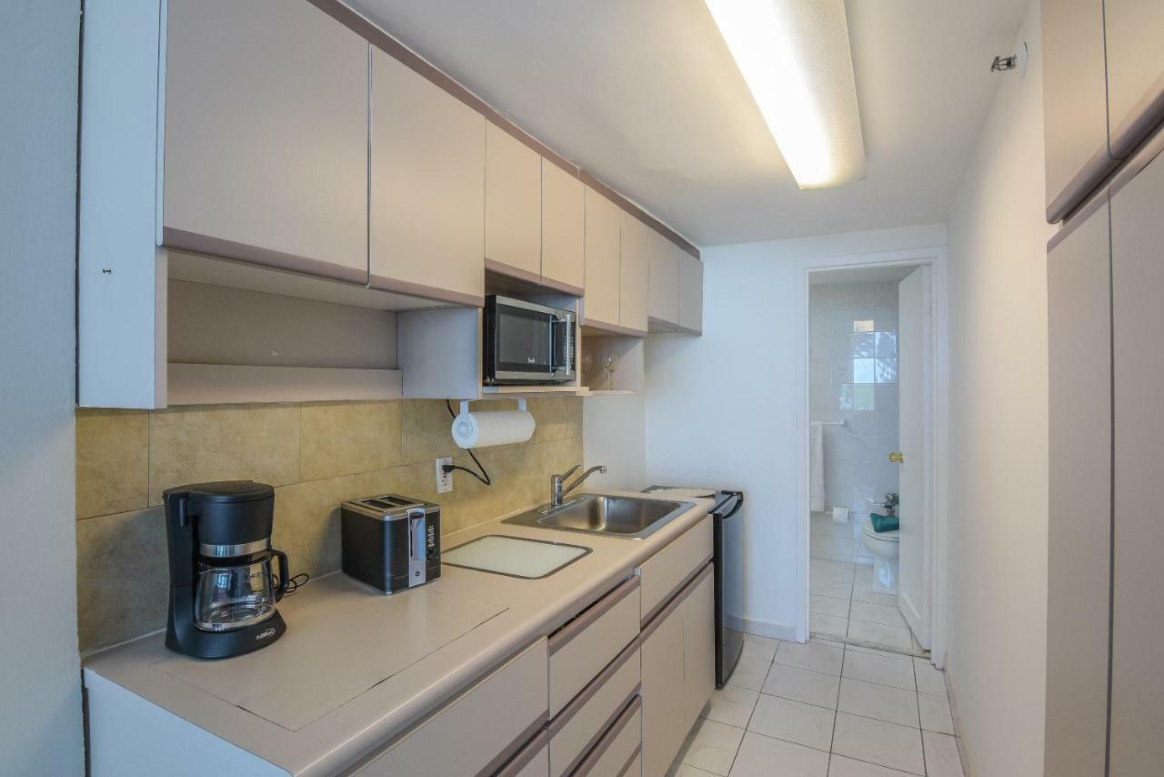 Castle Beach Suites By Vacation Media Miami Beach Exterior foto