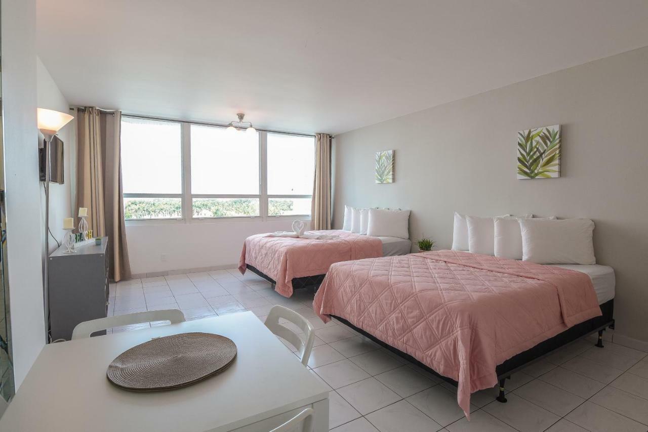 Castle Beach Suites By Vacation Media Miami Beach Exterior foto